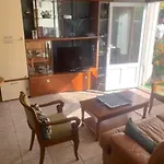 Chez Anna, Maison De *