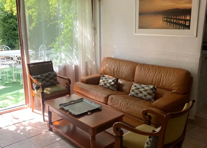 Chez Anna, Maison De *