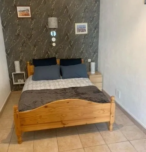 Chez Anna, Maison De Appartement